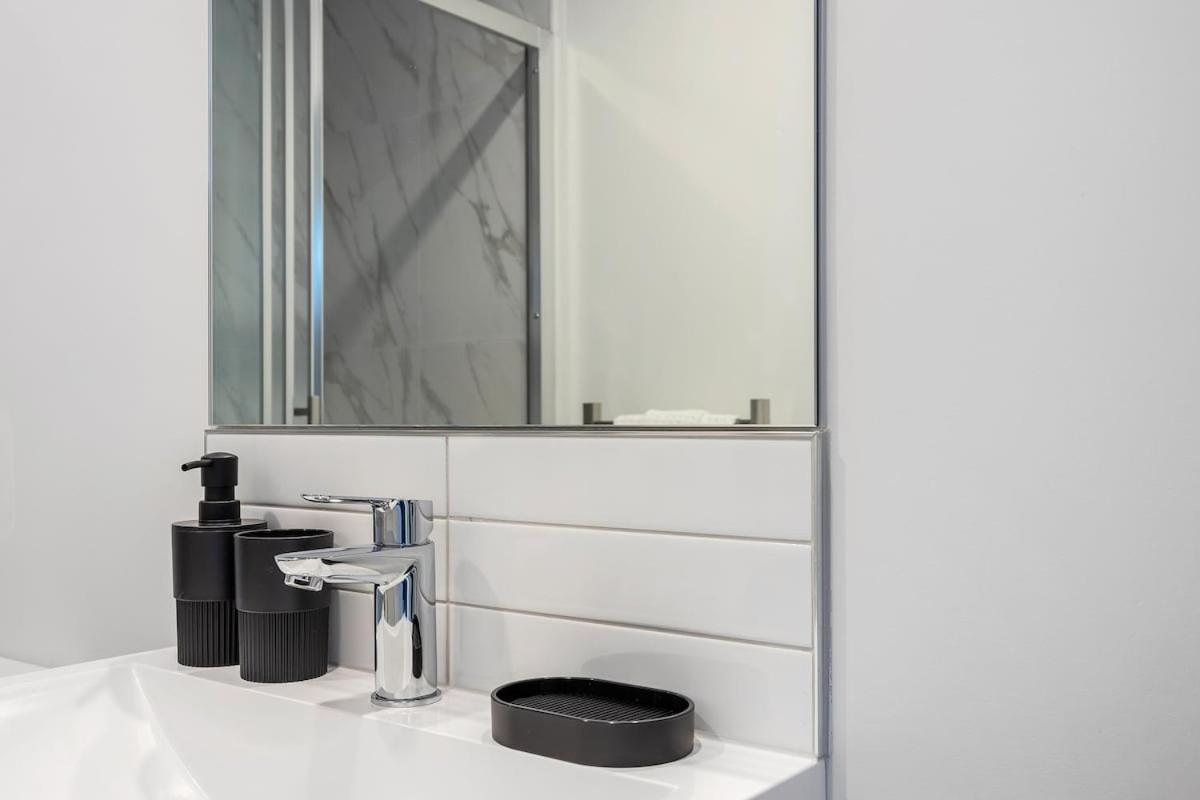 Serene Spaces On Tuam - 2 Bedroom Apartment Christchurch Dış mekan fotoğraf